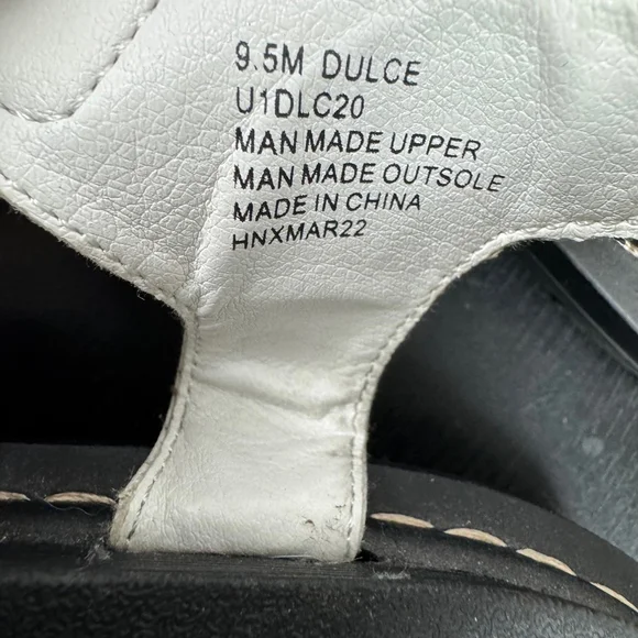 Unionbay Dulce Sandal Women 9.5 White Black Strappy Faux Leather Platform Casual - Picture 11 of 12